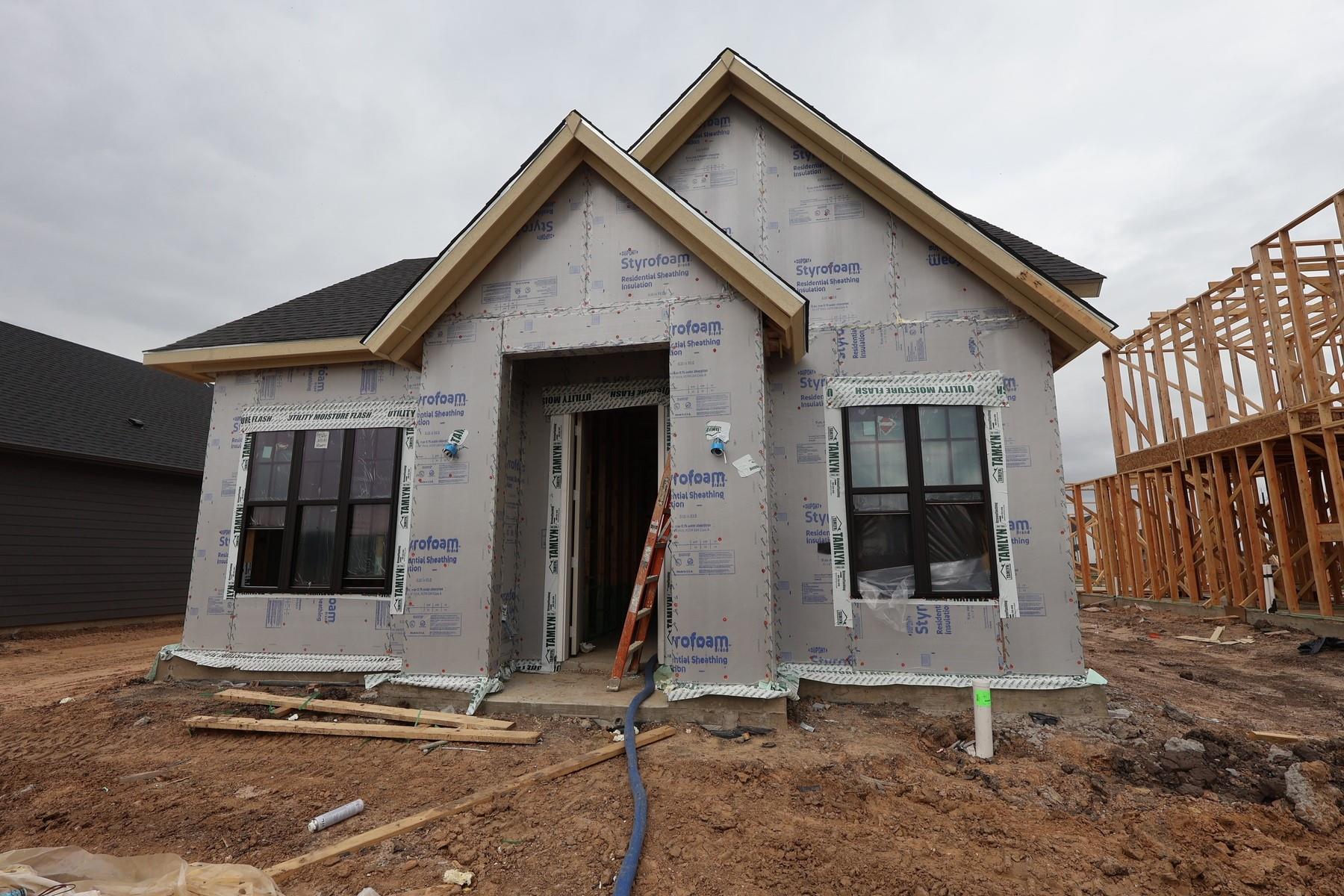 2710 Cottage Park Drive