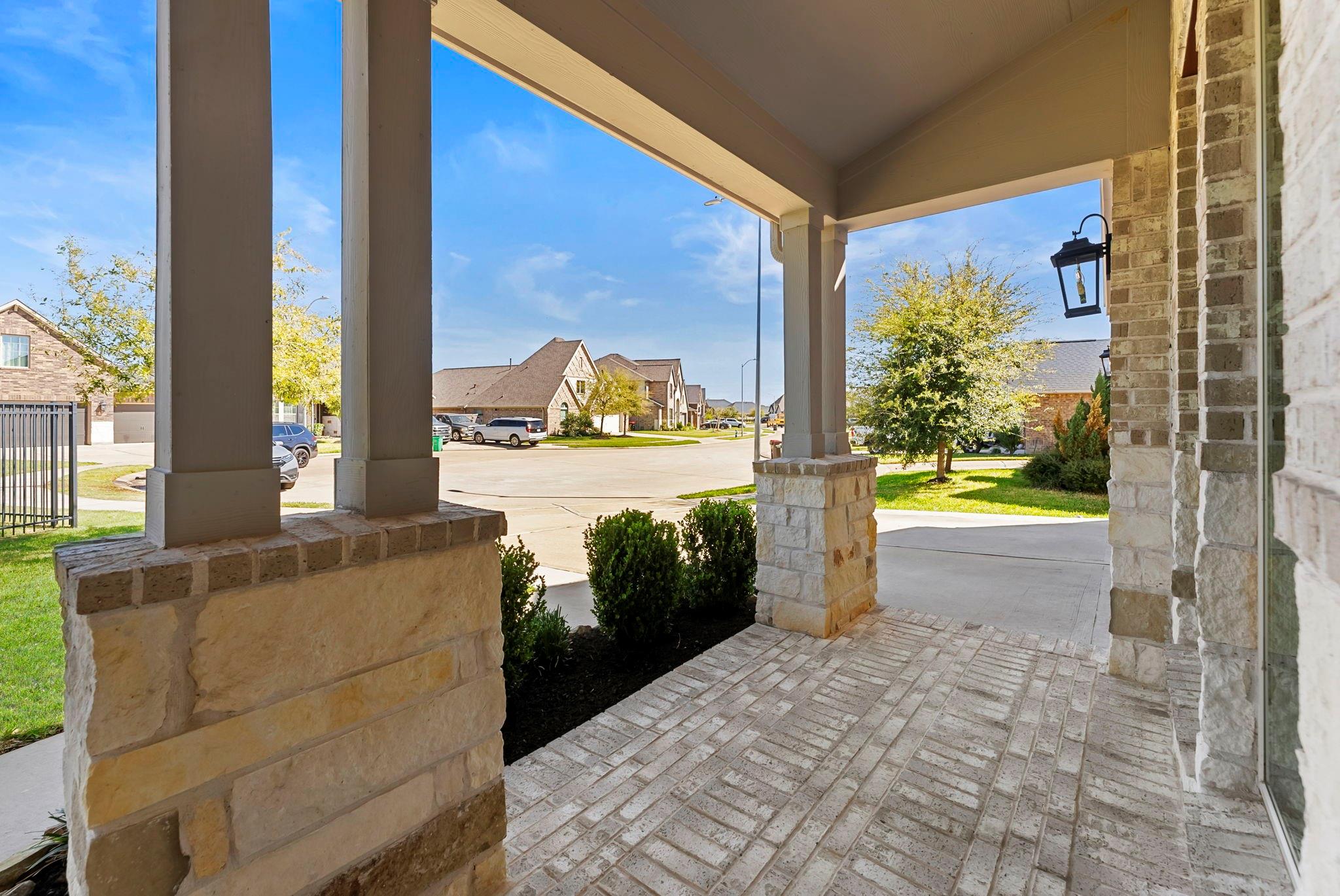 20347 Gray Yearling Trail