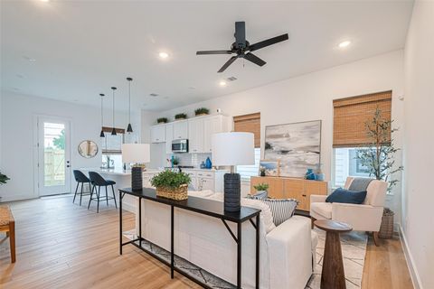 Photo of 9437 Pembrook St St, Houston, TX 77016 (MLS # 69047989)