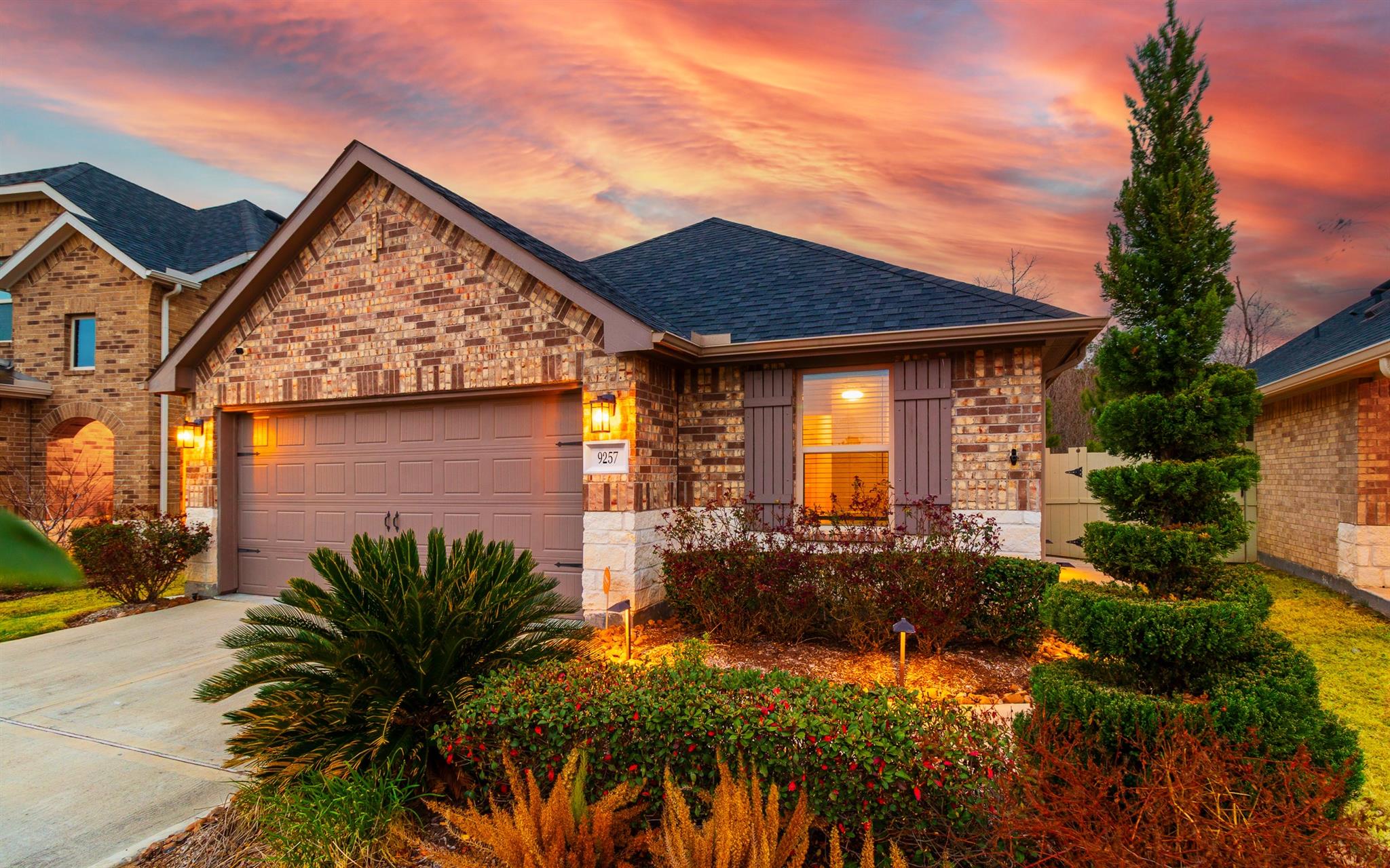 9257 Inland Leather Lane