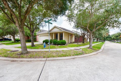 Photo of 6014 Starbrook Creek Drive, Katy, TX 77494 (MLS # 32364129)