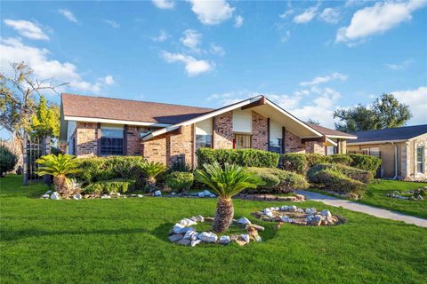 Photo of 14515 Merry Meadow Drive, Houston, TX 77049 (MLS # 70331432)