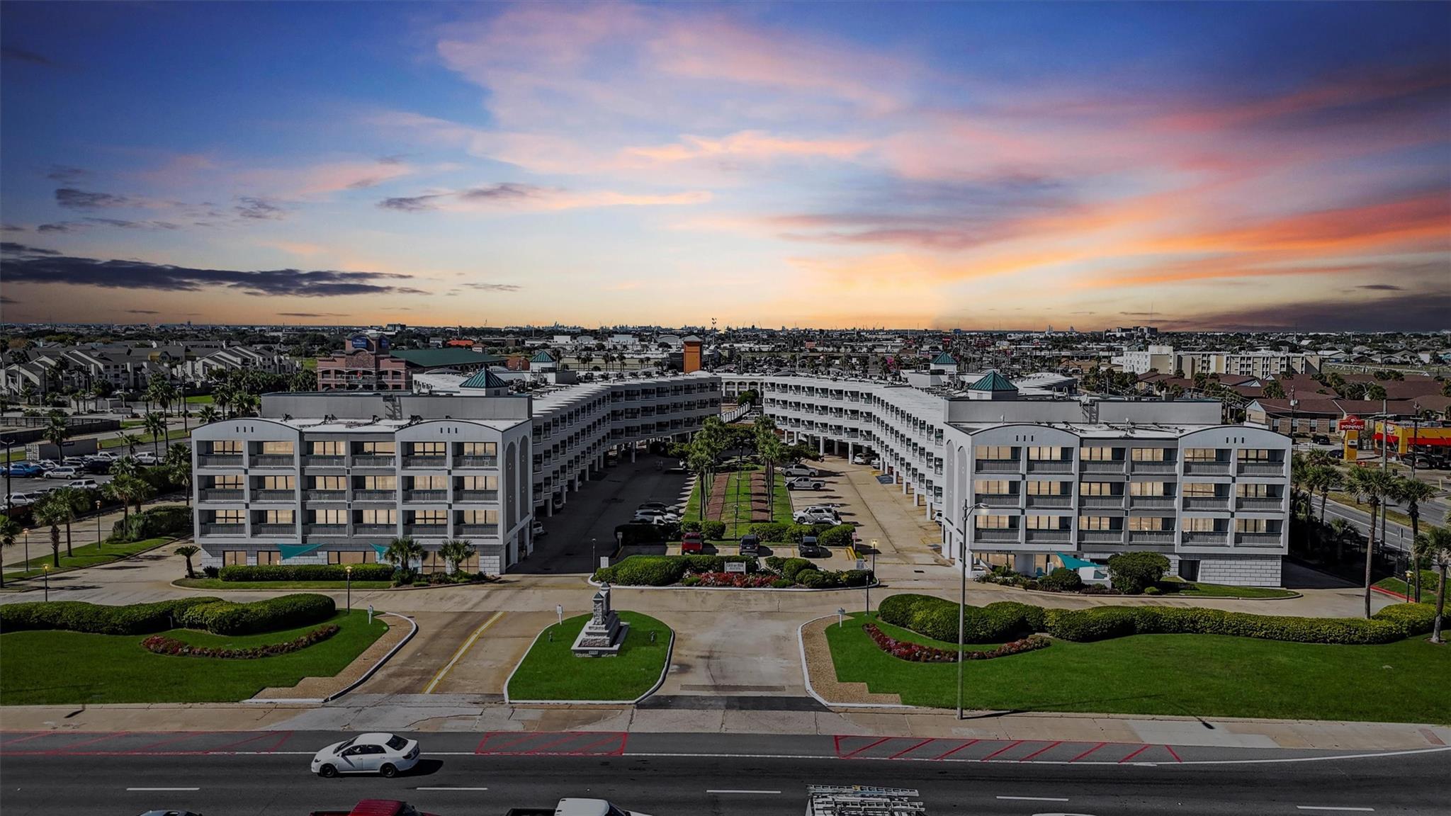 6102 Seawall Boulevard 254