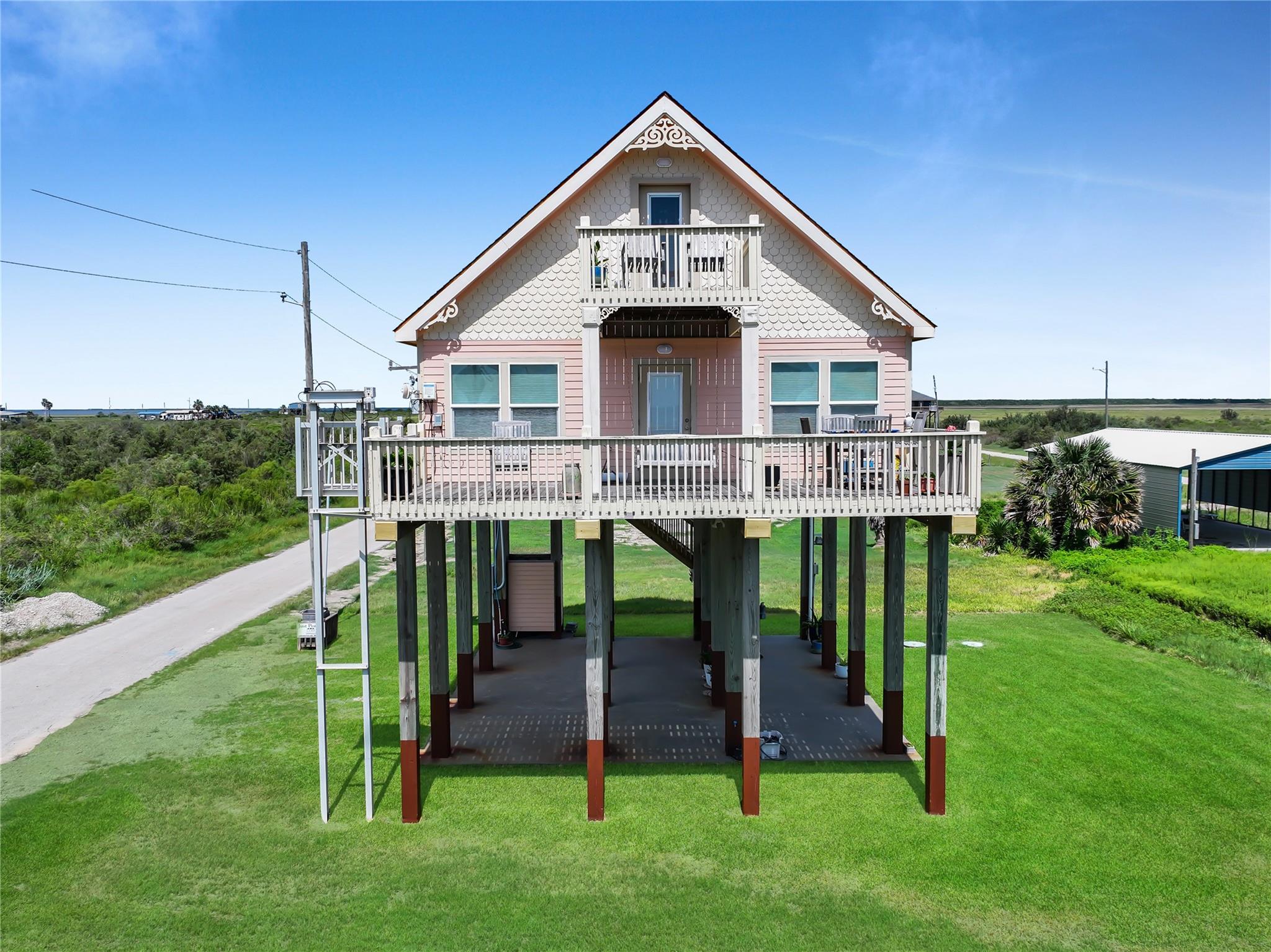 1044 Waco Road
