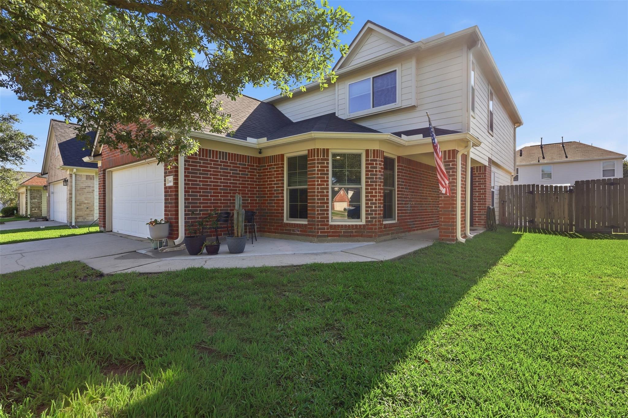 16852 Greenhouse Street