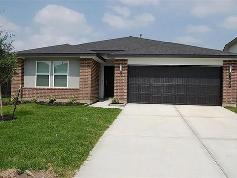 Photo of 7839 Murciana Drive Dr, Rosharon, TX 77583 (MLS # 71738248)