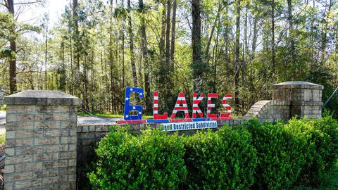 000 Barrett Cleveland TX 77327