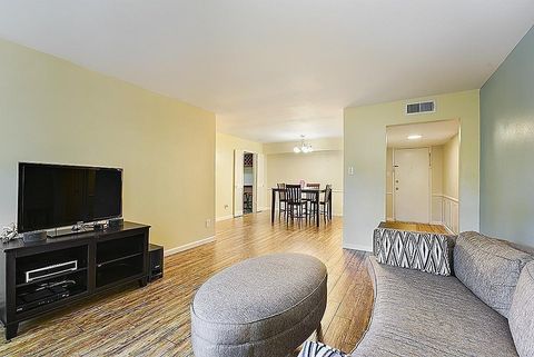Tiny photo for 361 N Post Oak Lane #241, Houston, TX 77024 (MLS # 35666603)