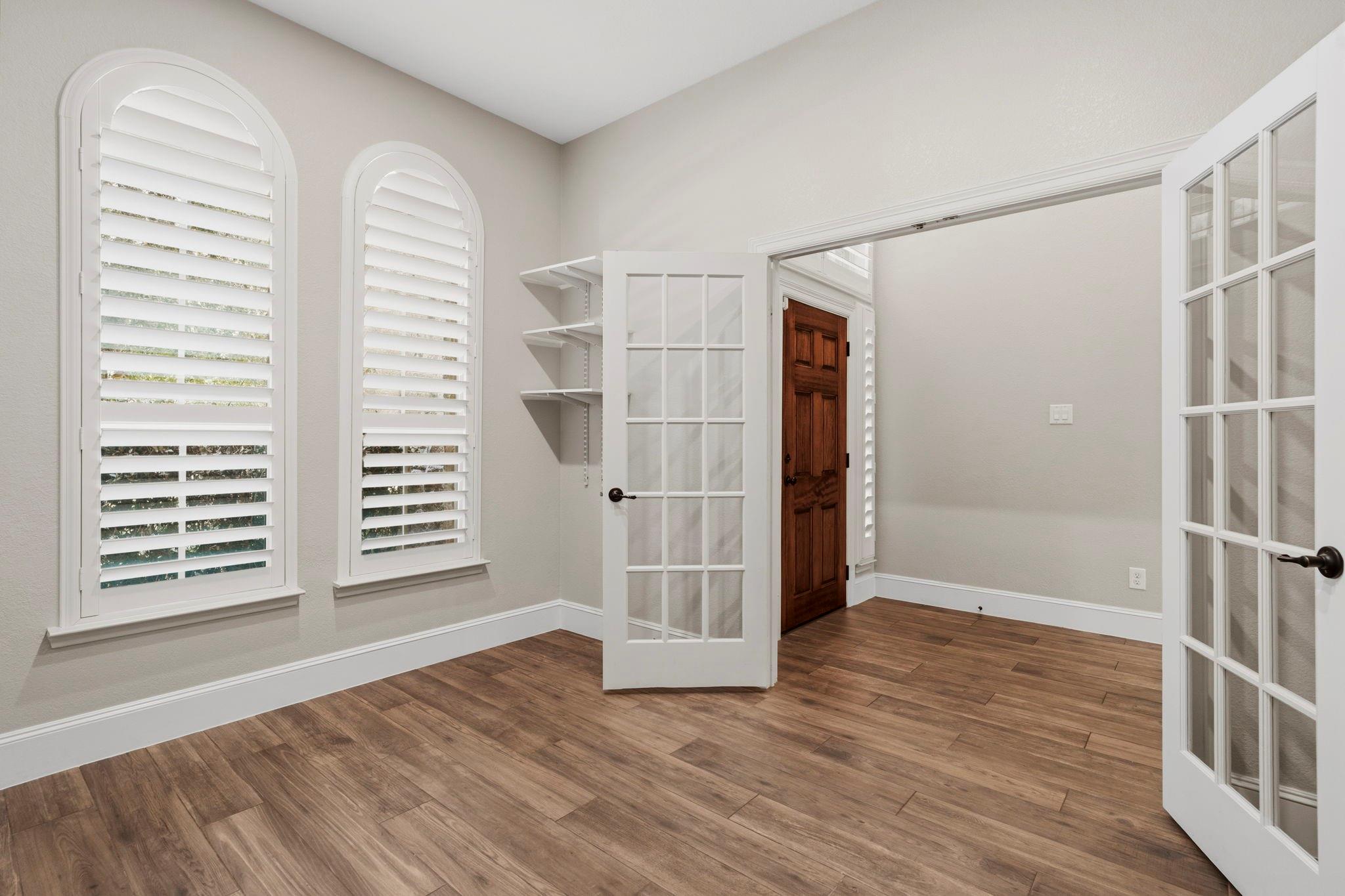155 W Wading Pond Circle