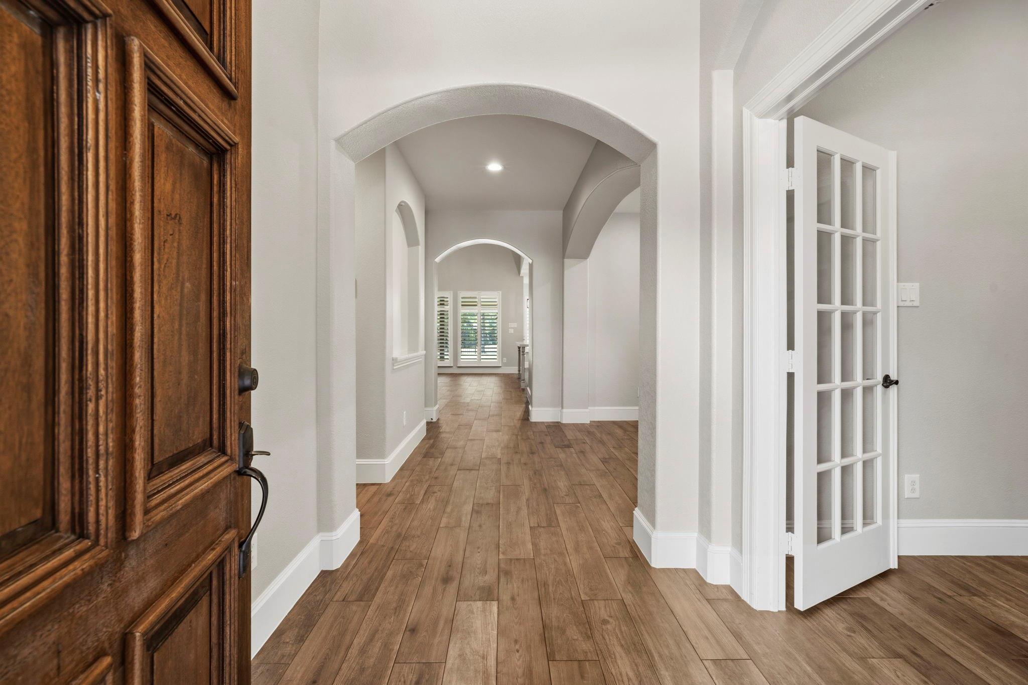 155 W Wading Pond Circle