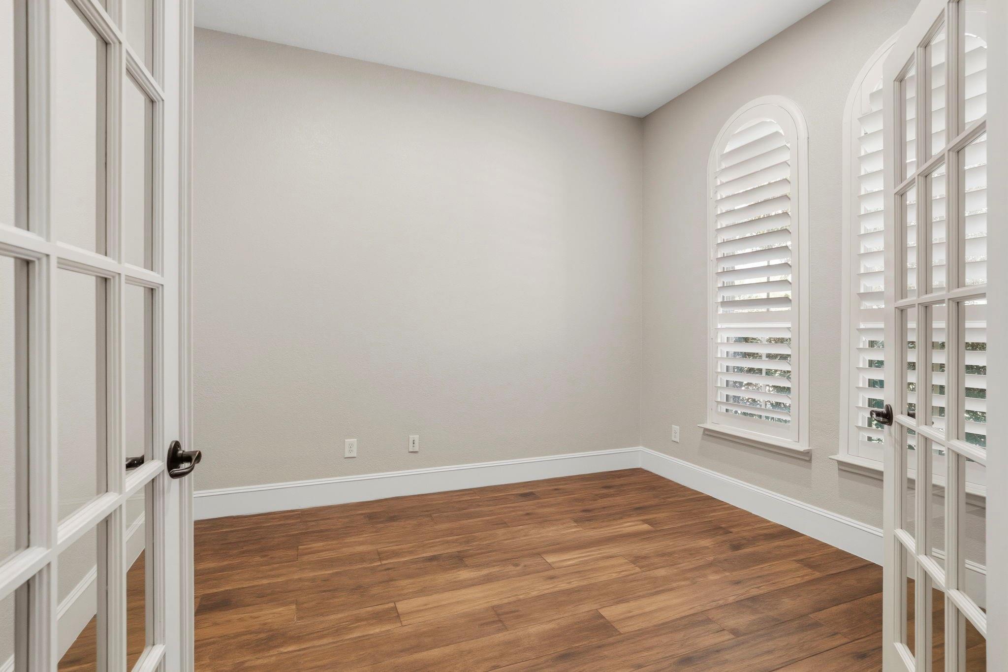 155 W Wading Pond Circle
