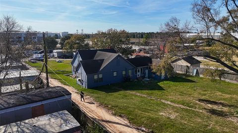 15627 Market Street Channelview TX 77530