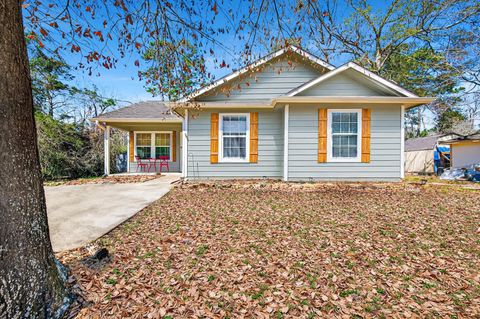 Photo of 10391 Royal Magnolia Drive, Conroe, TX 77303 (MLS # 38434343)