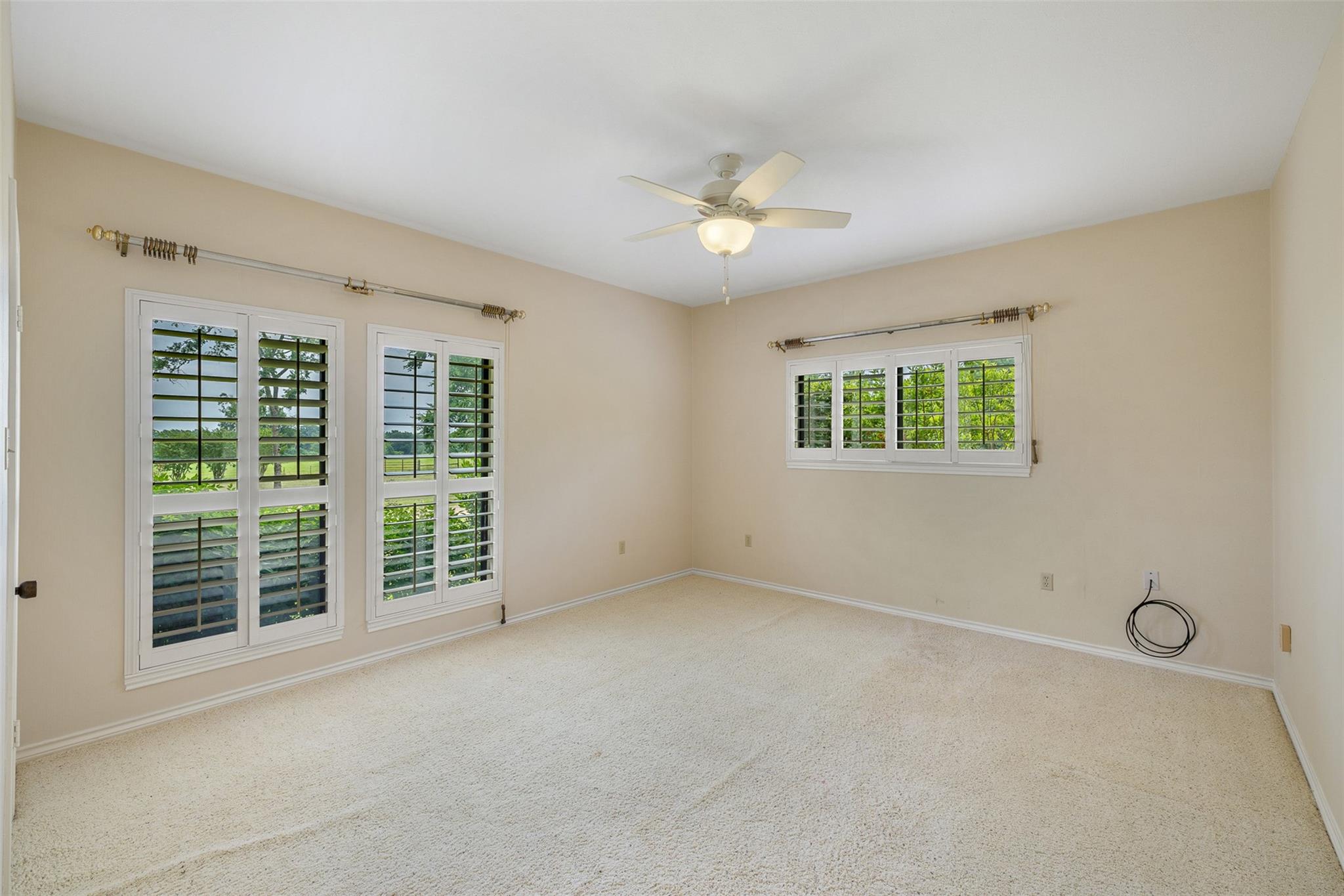 4732 W Us Highway 79