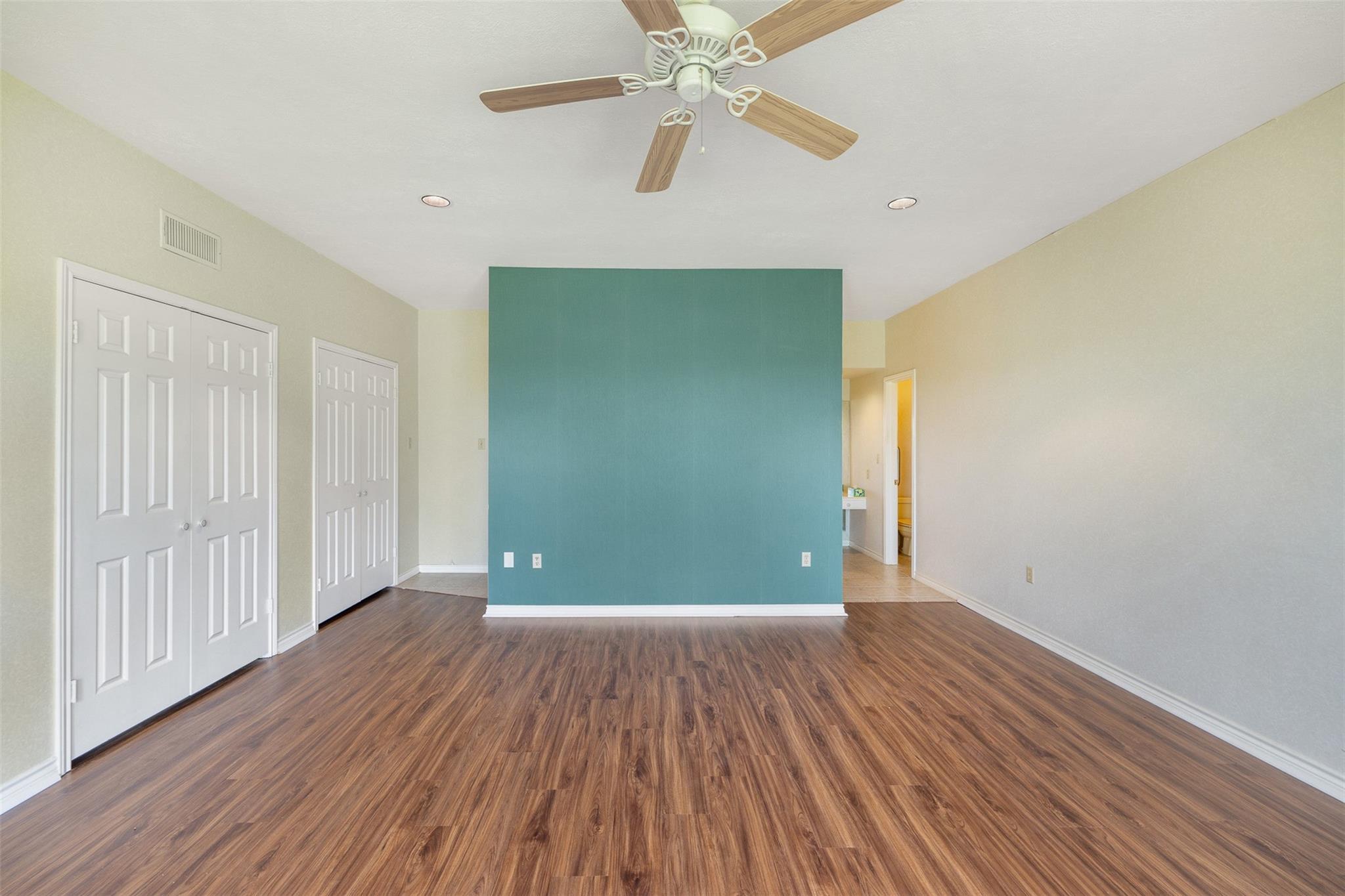 4732 W Us Highway 79