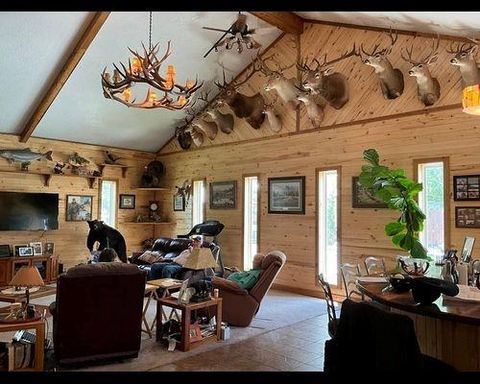 Photo of 416 W Division St, Jewett, TX 75846 (MLS # 56888543)