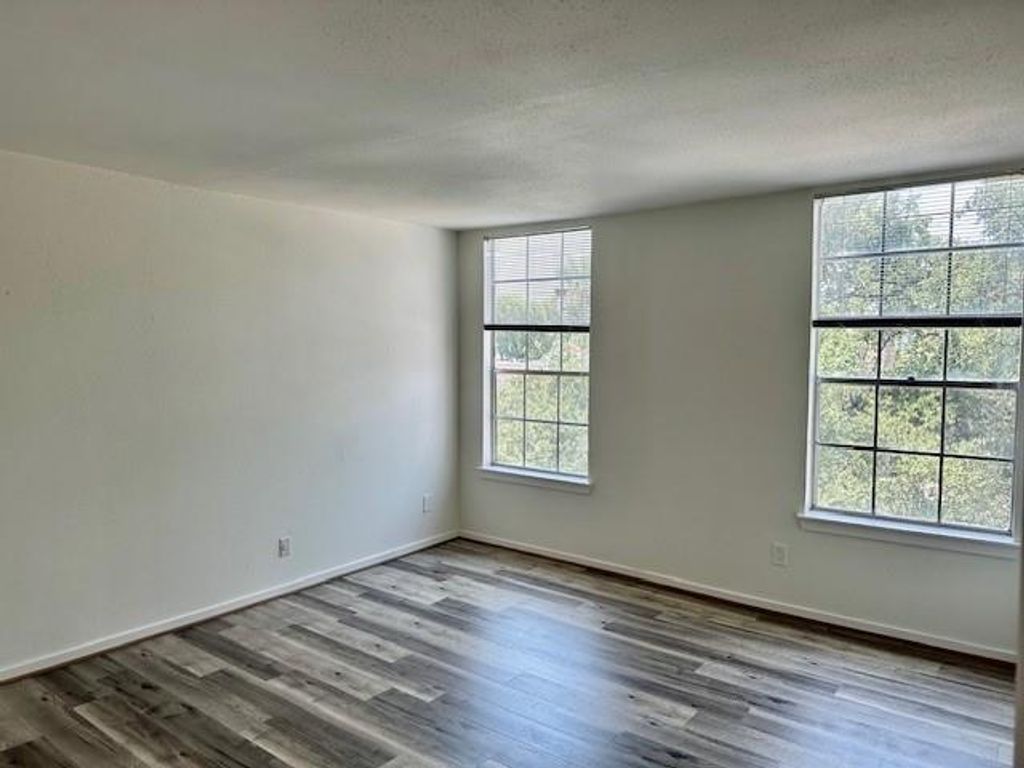 Photo of 2333 Bering Drive #311, Houston, TX 77057 (MLS # 91136527)