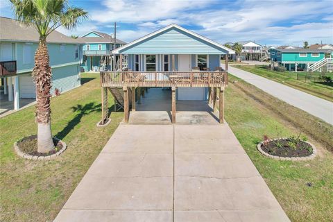 Photo of 4023 Grayson Dr Dr, Galveston, TX 77554 (MLS # 69638295)