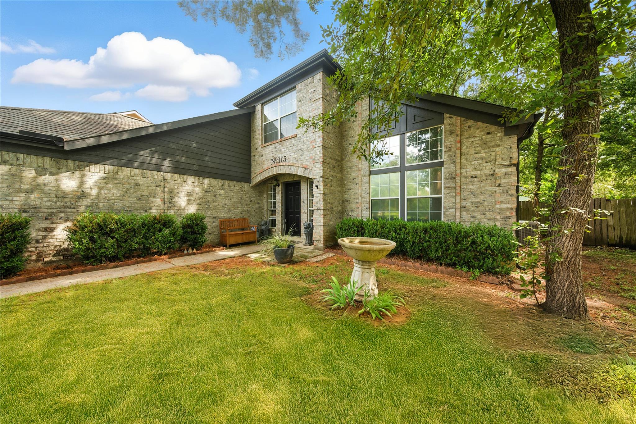 115 Regency Way