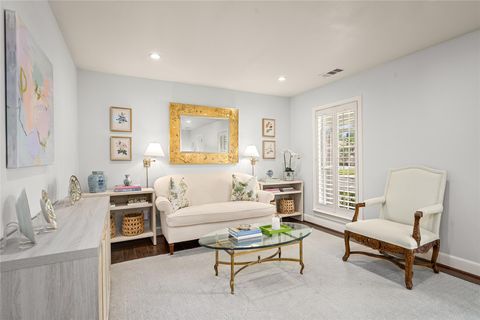 Tiny photo for 706 Walnut Bend Lane, Houston, TX 77042 (MLS # 64898254)