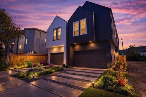 Photo of 1215 Sampson Street, Houston, TX 77003 (MLS # 80879112)