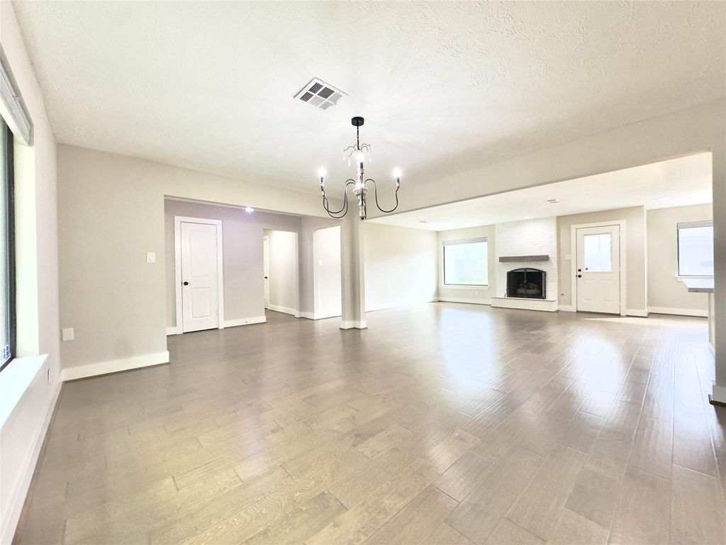 Photo of 14103 Kellywood Lane, Houston, TX 77079 (MLS # 49926639)