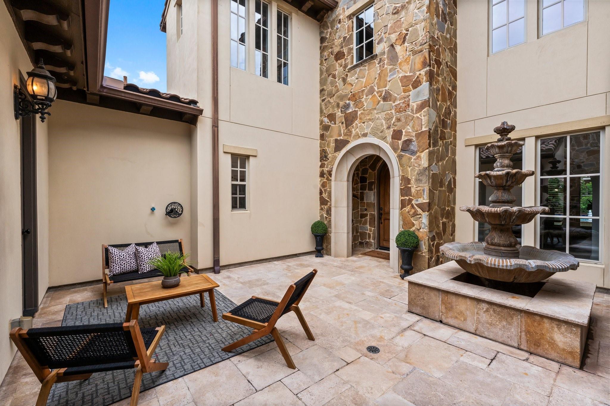 26 N Player Manor Circle