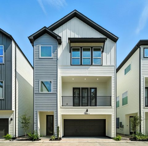 Photo of 2304 Hoskins Drive #F, Houston, TX 77080 (MLS # 83183921)