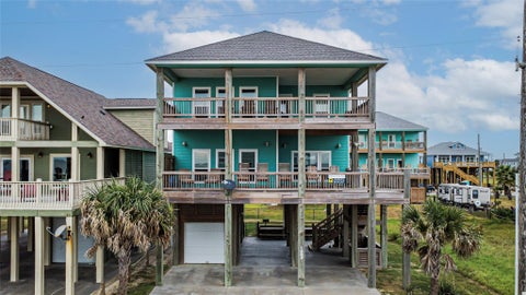 Photo of 1969 Avenue J, Crystal Beach, TX 77650 (MLS # 58451381)