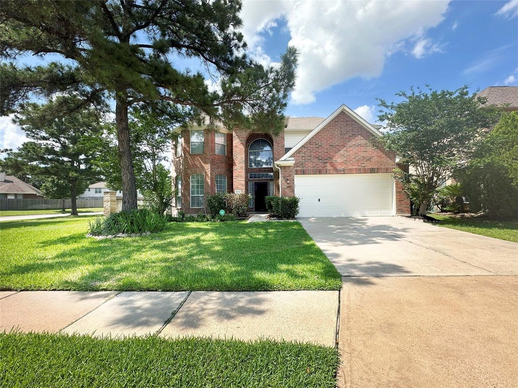 Photo of 12114 Saybrook Point Lane, Tomball, TX 77375 (MLS # 61072020)