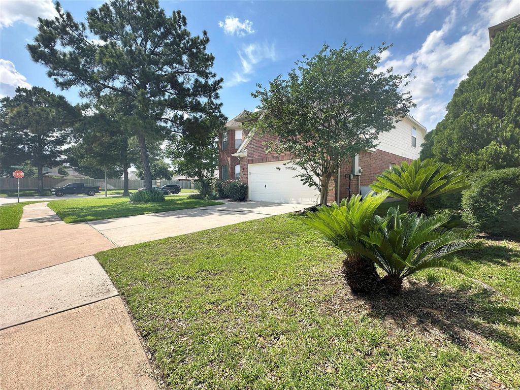 Photo of 12114 Saybrook Point Lane, Tomball, TX 77375 (MLS # 61072020)