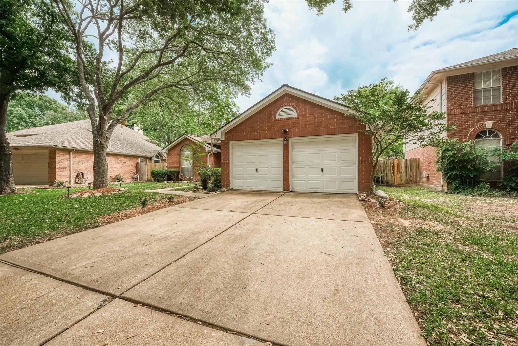 207 Rolling Plains Drive