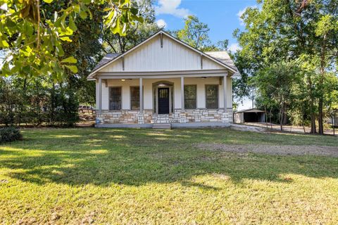 Photo of 170 Noble Street, Lovelady, TX 75851 (MLS # 51440992) Photo of 170 Noble Street, Lovelady, TX 75851 (MLS # 51440992)