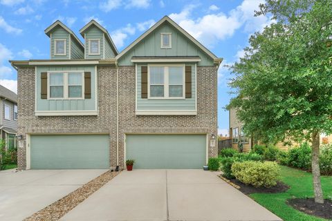 Photo of 207 Biltmore Loop, Montgomery, TX 77316 (MLS # 13481563)
