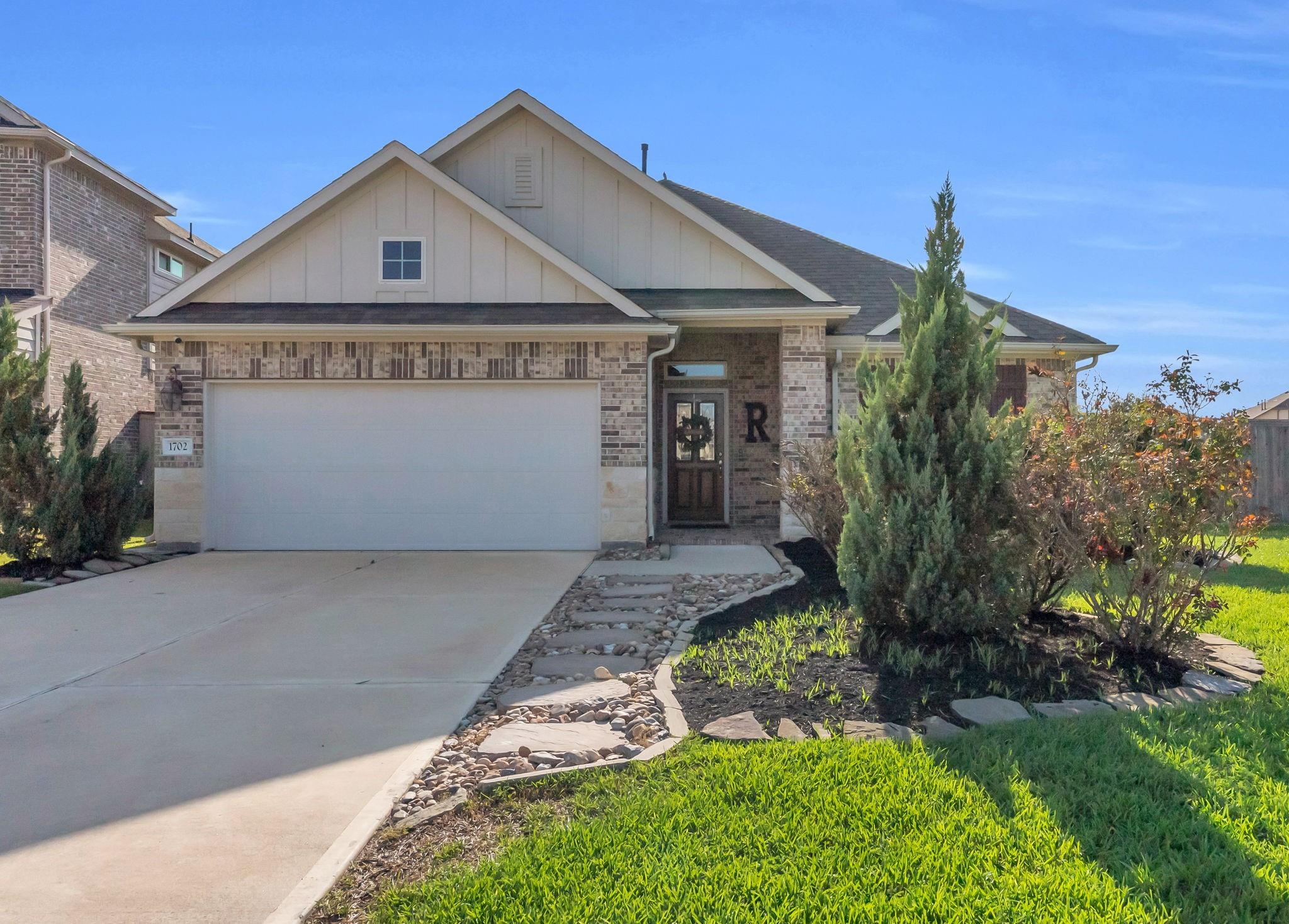 1702 Green Willow Court