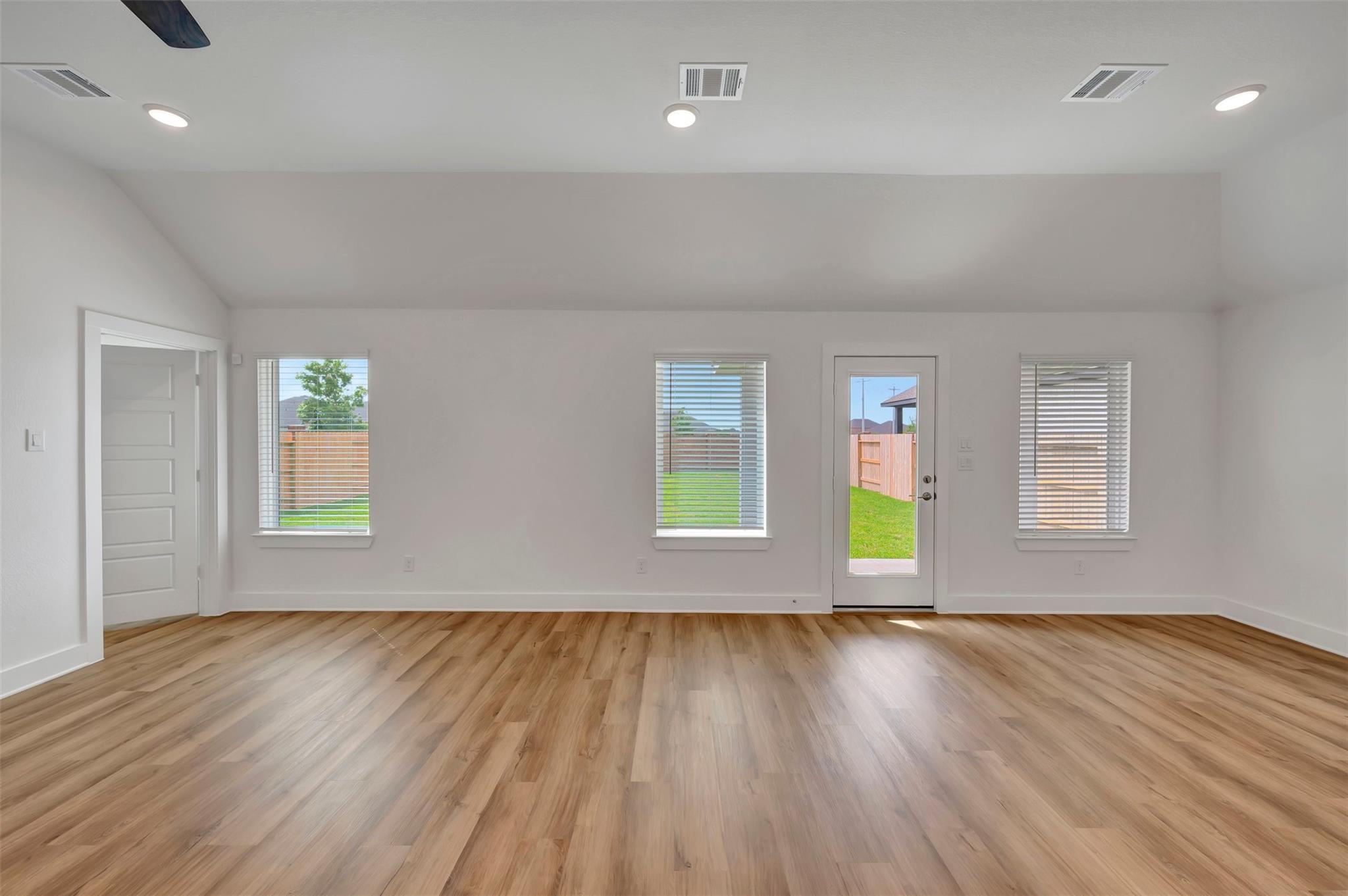 14121 Baikal Manor Drive