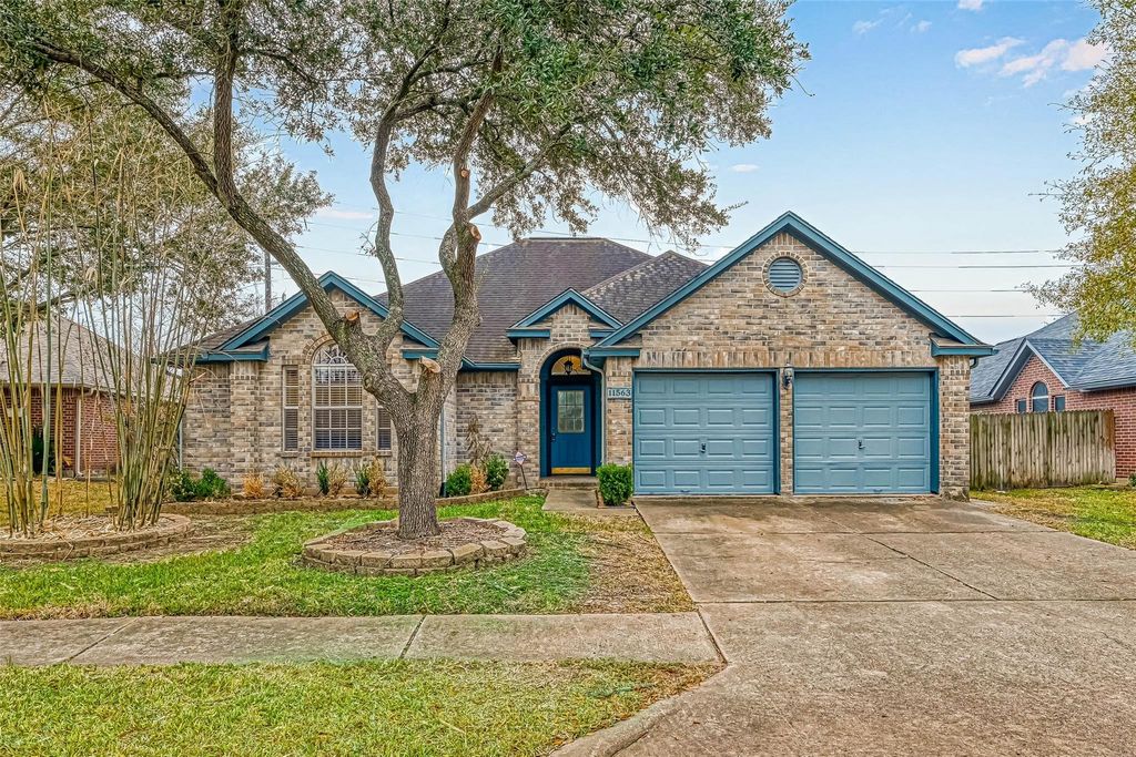 Photo of 11563 Withers Way Circle, Houston, TX 77065 (MLS # 88143935)