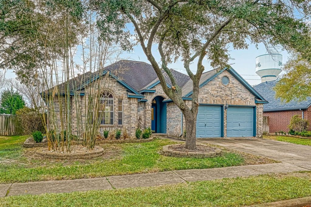 Photo of 11563 Withers Way Circle, Houston, TX 77065 (MLS # 88143935)