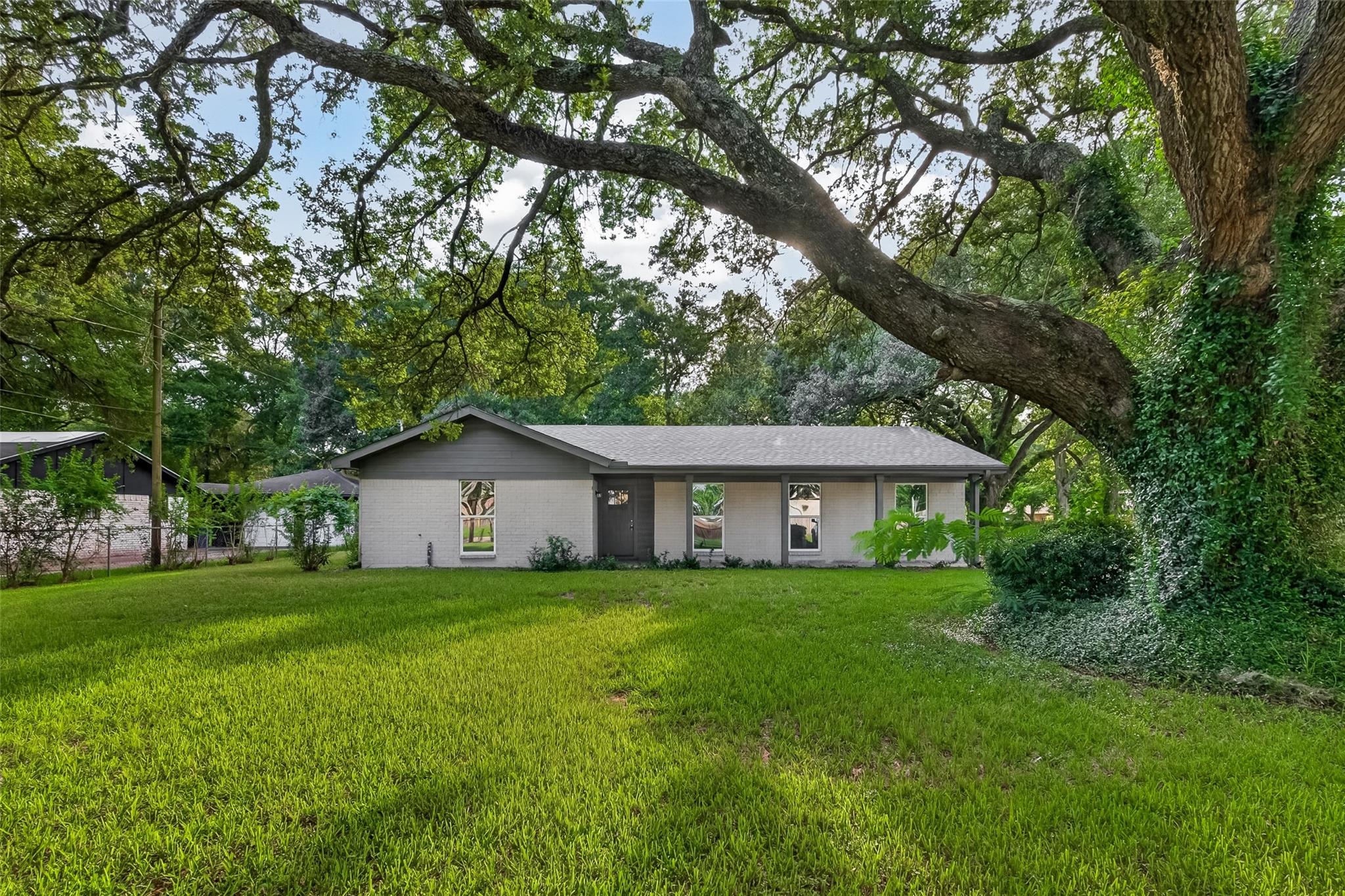 9 N Amburn Road