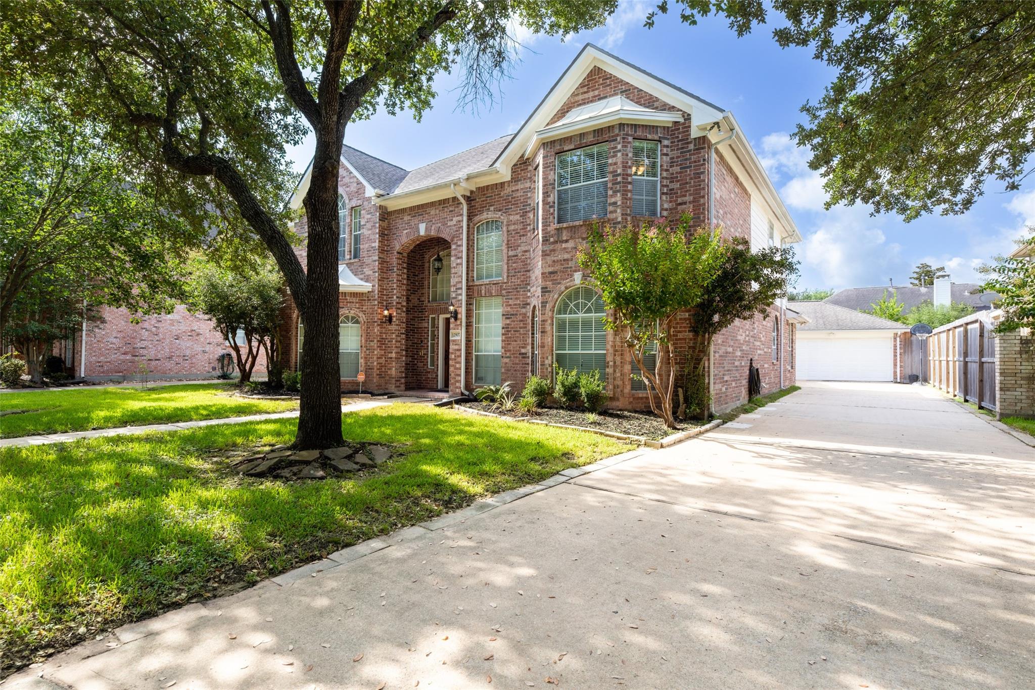 12907 Ridge Bank Lane
