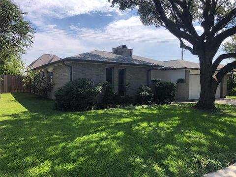 Photo of 3710 Filmore Lane, Deer Park, TX 77536 (MLS # 31531241)