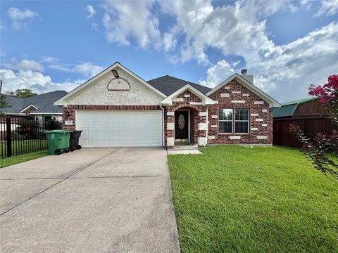 Homes For Rent - 6650 Roberson Street<br/> Houston, TX 77085