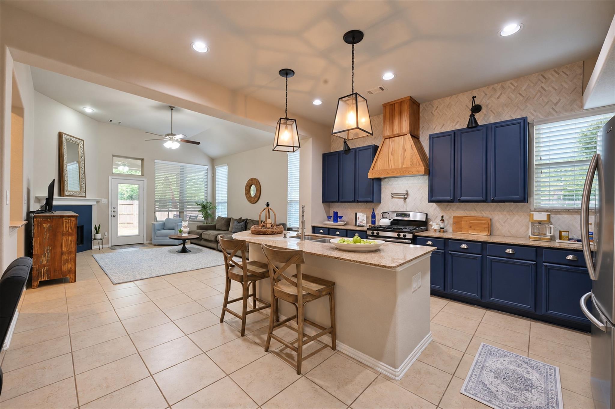 8219 Horsetail Court