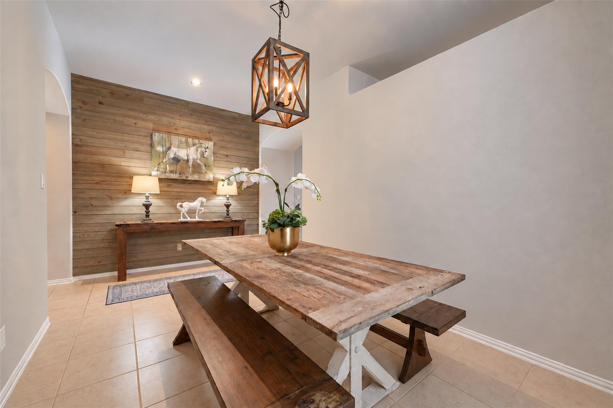 8219 Horsetail Court