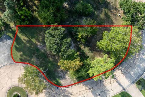 Photo of 15 Stanford Court, Montgomery, TX 77356 (MLS # 58544833)
