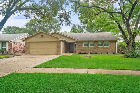 Photo of 16330 Autumn Wind Drive, Houston, TX 77090 (MLS # 54523206)