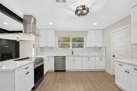 Tiny photo for 903 Rosewood Drive, Baytown, TX 77520 (MLS # 37741034)