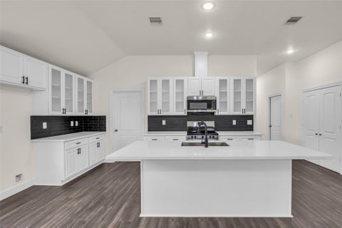 Photo of 11919 Prosperity Point Drive, Houston, TX 77048 (MLS # 93047612)