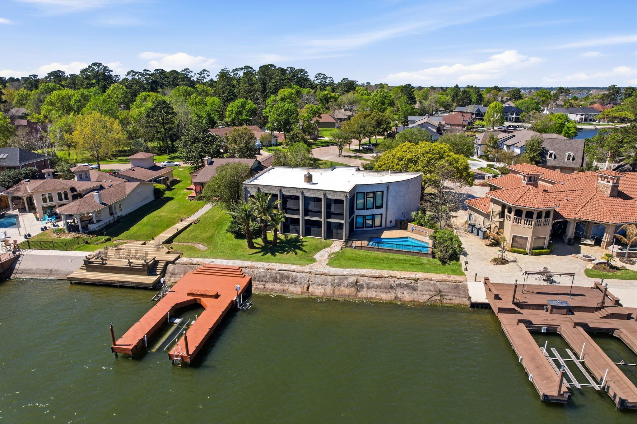 11707 Edgewater Court