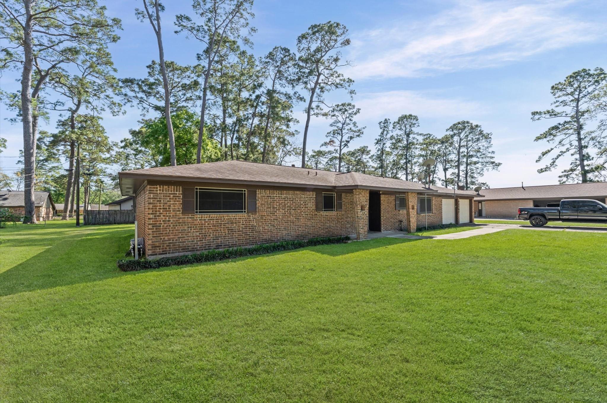 2702 Crowell Lane